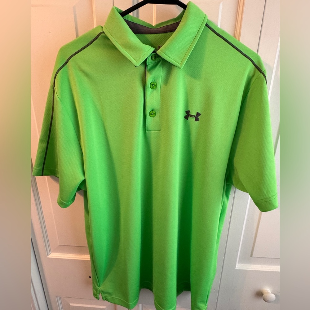 Great Under Armor Large Green Polo!